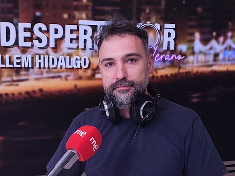 Fernando de Córdoba en el estudio de El Despertador, en RNE