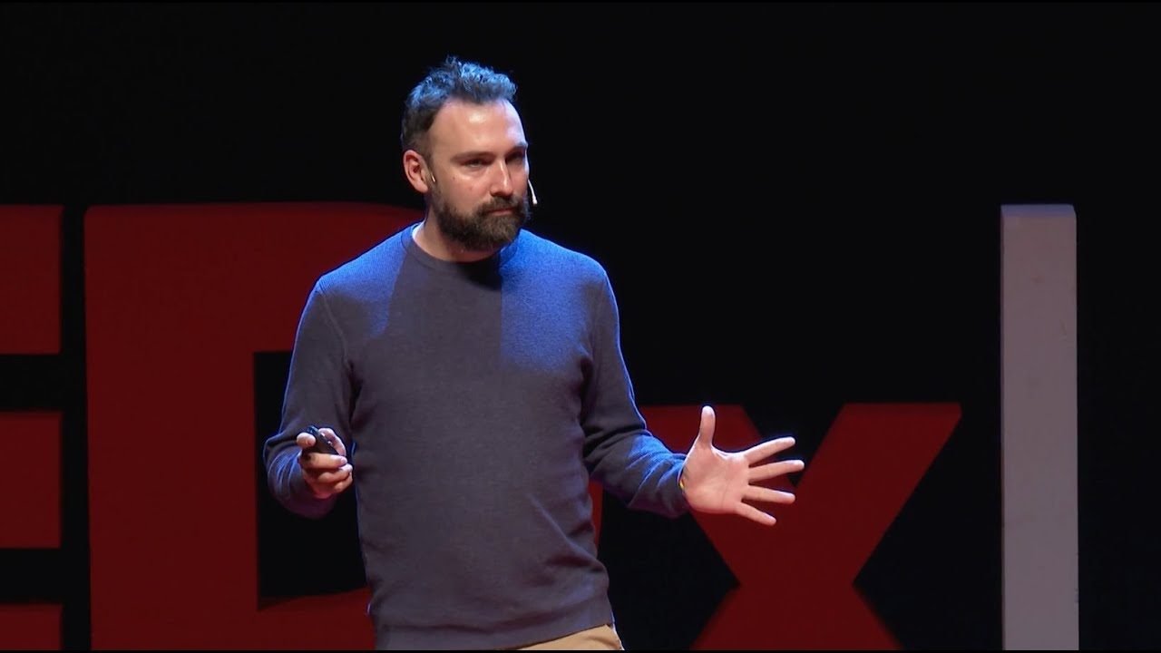 Fernando de Córdoba en el escenario de TEDxLeon